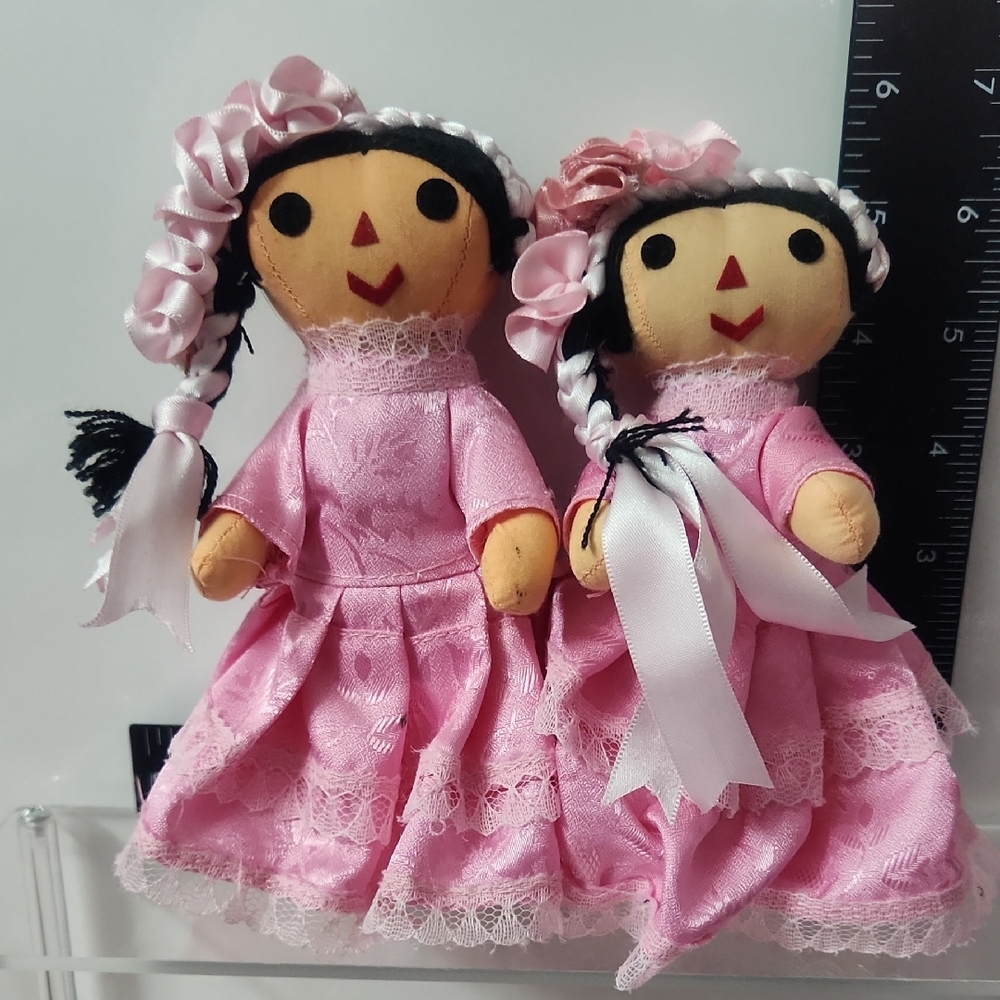 Pink Traditional Dolls Set